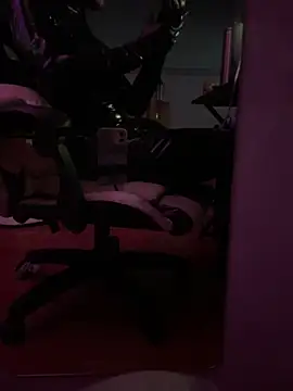 Wuza-H online show from November 27, 2025, 4:35 am