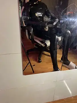 Wuza-H online show from December 2, 2025, 8:43 pm