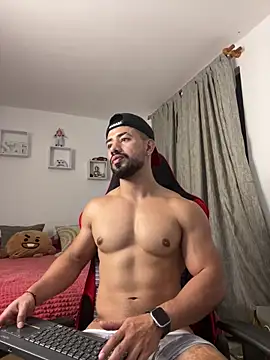 Ezzio Scolaro online show from November 29, 2025, 12:33 am