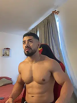 Ezzio Scolaro online show from January 17, 2026, 8:12 pm