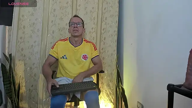  axelking  online show from July 3, 2026, 11:28 am