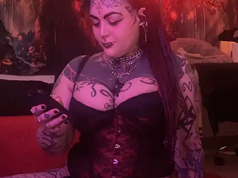 nyxvelon online show from April 12, 2026, 8:34 pm