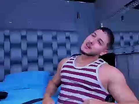 jasonshaw25 online show from November 4, 2025, 4:44 pm