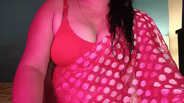horny milf couple online show from July 15, 2026, 5:31 pm