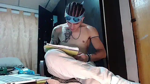 imsammytop online show from March 24, 2026, 10:43 pm