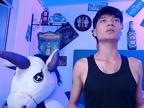 Snapshot of alex_russo__ chatting on October 10, 2025, 3:51 am alex russo online show from October 10, 2025, 3:51 am