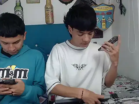 Snapshot of alex_russo__ chatting on March 17, 2026, 11:19 pm alex russo online show from March 17, 2026, 11:19 pm