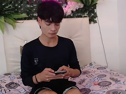 Snapshot of alex_russo__ chatting on October 22, 2025, 3:39 am alex russo online show from October 22, 2025, 3:39 am