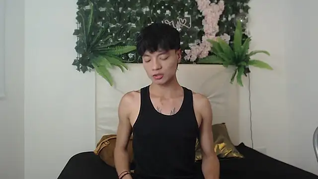 Snapshot of alex_russo__ chatting on October 11, 2025, 3:40 am alex russo online show from October 11, 2025, 3:40 am