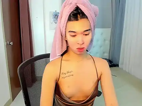 Yourdreamgoddess online show from November 14, 2025, 4:10 pm