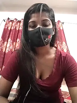 Queen-Any online show from October 24, 2025, 7:46 pm