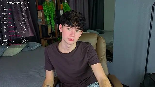 Cute Mike online show from October 17, 2025, 7:00 am