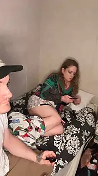 amandatheblondewife online show from April 27, 2026, 8:29 pm