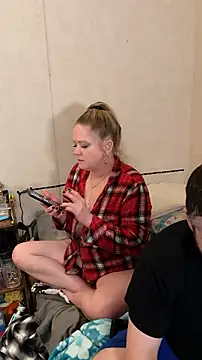 amandatheblondewife online show from August 1, 2026, 5:16 am