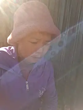 Snapshot of miomio-12 chatting on February 6, 2026, 8:32 am miomio-12 online show from February 6, 2026, 8:32 am