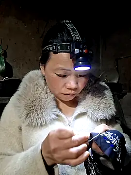 Snapshot of miomio-12 chatting on February 20, 2026, 1:35 pm miomio-12 online show from February 20, 2026, 1:35 pm