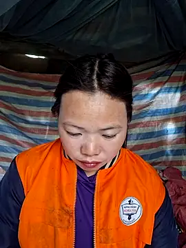 Snapshot of miomio-12 chatting on March 17, 2026, 1:30 am miomio-12 online show from March 17, 2026, 1:30 am