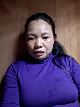 Snapshot of miomio-12 chatting on February 15, 2026, 2:16 pm miomio-12 online show from February 15, 2026, 2:16 pm