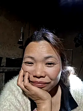 Snapshot of miomio-12 chatting on March 19, 2026, 3:01 pm miomio-12 online show from March 19, 2026, 3:01 pm