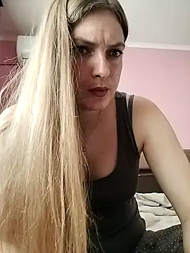 OksiLoverx online show from March 17, 2026, 9:45 am