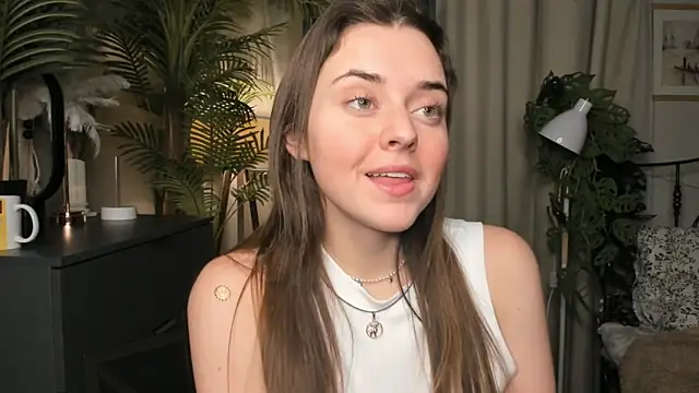 ThelmaJusto online show from November 29, 2025, 3:45 pm