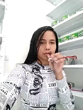 DahliaMendoza online show from March 11, 2026, 5:40 pm