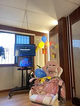 Eva Feller69 online show from June 13, 2026, 9:57 pm