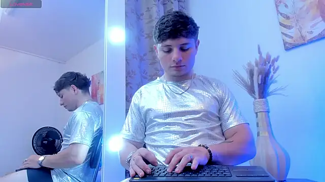 Leoo Miller online show from October 16, 2025, 9:34 pm