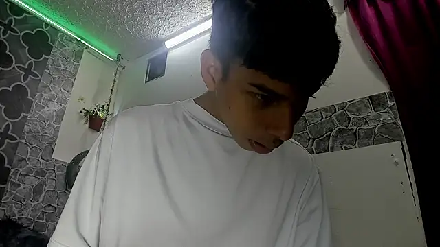 Snapshot of sexyboys_cutex18 chatting on February 7, 2026, 8:50 pm sexyboys cutex18 online show from February 7, 2026, 8:50 pm