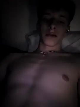 hotboy200006 online show from February 3, 2026, 12:54 am