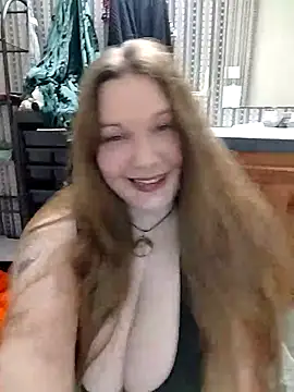 Snapshot of AugustRayn chatting on March 18, 2026, 2:15 am AugustRayn online show from March 18, 2026, 2:15 am