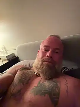 Muscledick40 online show from June 24, 2026, 8:35 am