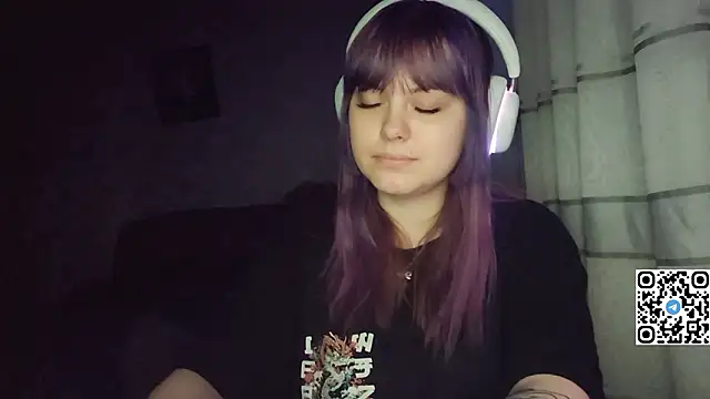 Snapshot of KristiBloom chatting on February 15, 2026, 8:08 pm KristiBloom online show from February 15, 2026, 8:08 pm