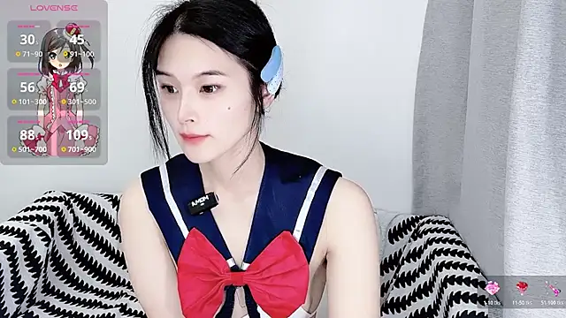 Snapshot of T-TeaR chatting on February 7, 2026, 2:08 am T-TeaR online show from February 7, 2026, 2:08 am