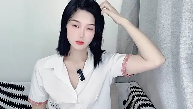 Snapshot of T-TeaR chatting on March 3, 2026, 3:02 am T-TeaR online show from March 3, 2026, 3:02 am