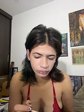 sukulaurens online show from June 11, 2026, 4:31 am