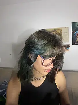 sukulaurens online show from July 4, 2026, 5:36 am