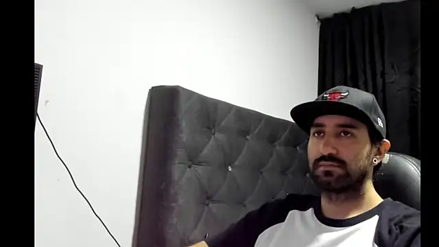 coolfriki online show from November 8, 2025, 5:00 am