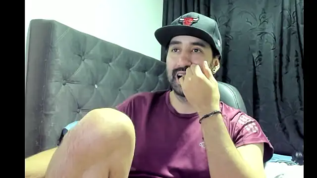 coolfriki online show from November 4, 2025, 7:01 am