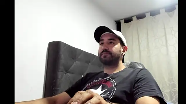 Snapshot of coolfriki chatting on March 15, 2026, 2:51 am coolfriki online show from March 15, 2026, 2:51 am