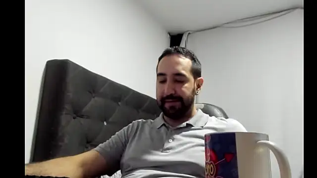 Snapshot of coolfriki chatting on February 12, 2026, 10:53 pm coolfriki online show from February 12, 2026, 10:53 pm