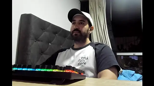 Snapshot of coolfriki chatting on March 22, 2026, 12:03 am coolfriki online show from March 22, 2026, 12:03 am