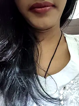 anjali2351 online show from November 5, 2025, 11:30 pm