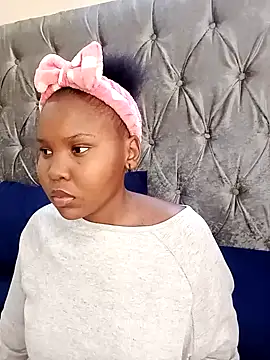 Scarlettxx21 online show from October 7, 2025, 11:44 am