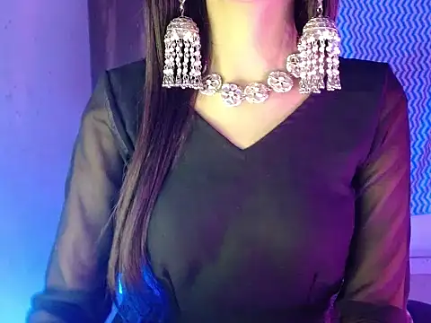 Snapshot of Roiseeee chatting on March 17, 2026, 4:04 am Roiseeee online show from March 17, 2026, 4:04 am