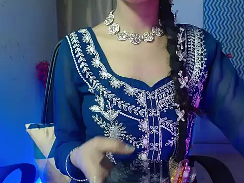 Snapshot of Roiseeee chatting on March 14, 2026, 5:13 am Roiseeee online show from March 14, 2026, 5:13 am