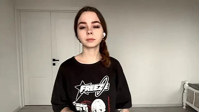 EhtelBiondi online show from December 4, 2025, 8:13 am