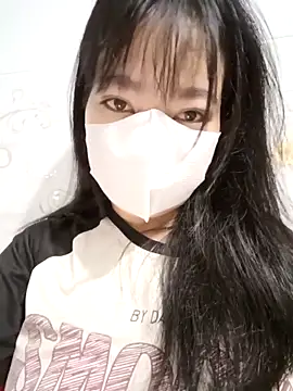 Snapshot of Xuka203 chatting on March 7, 2026, 12:28 am Xuka203 online show from March 7, 2026, 12:28 am