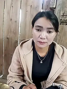 kun-love online show from October 23, 2025, 2:10 am