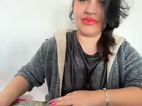 Snapshot of Noryvane chatting on February 20, 2026, 12:18 pm Noryvane online show from February 20, 2026, 12:18 pm